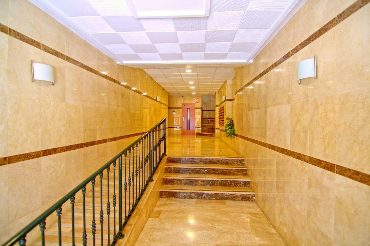 Low Cost Rooms Malaga River Dış mekan fotoğraf